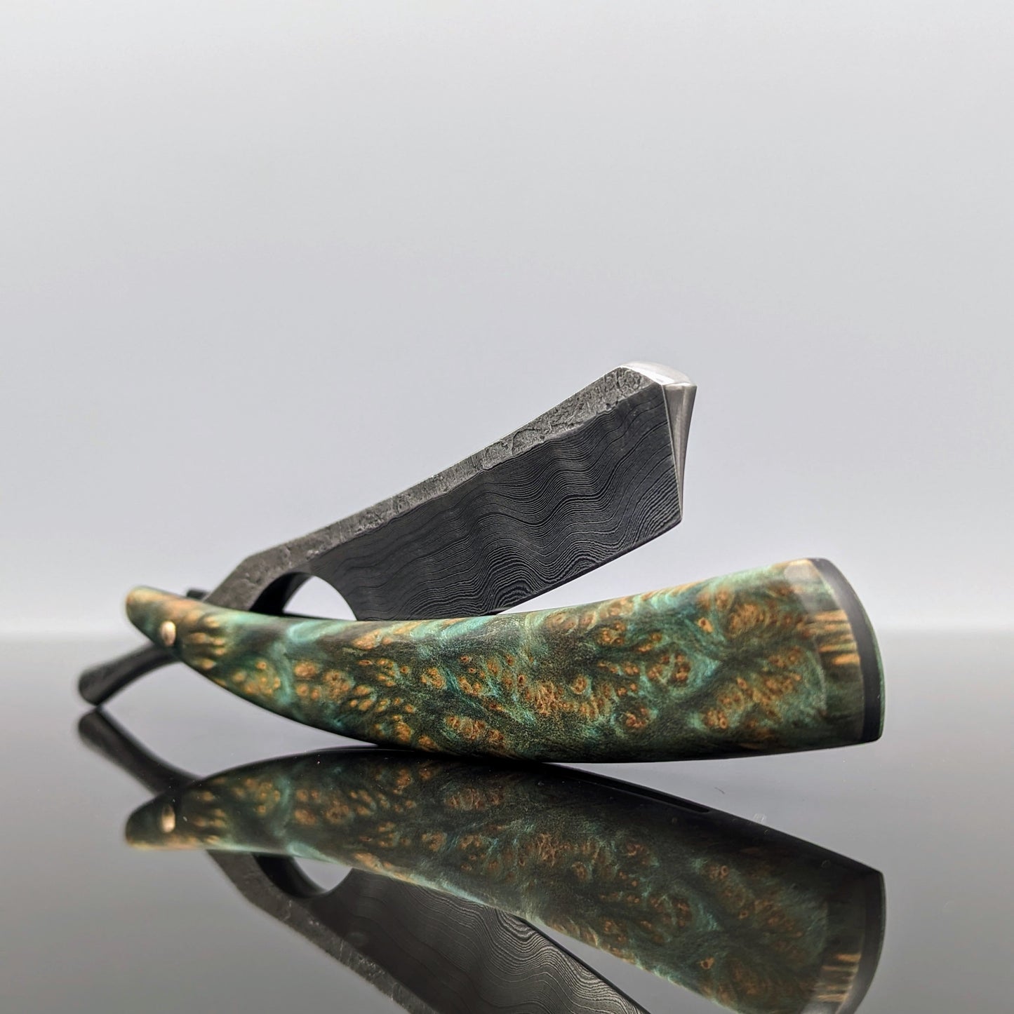 6/8 Damascus Straight Razor | Handmade shaving products - KWB Knives