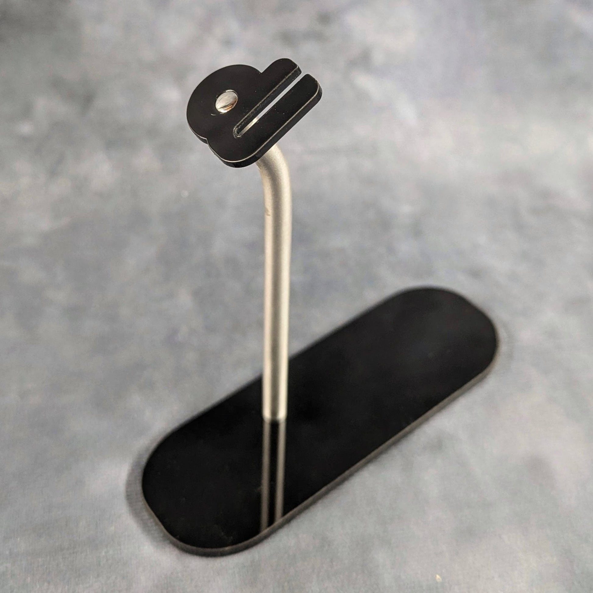 Knife display stand - KWB Knives